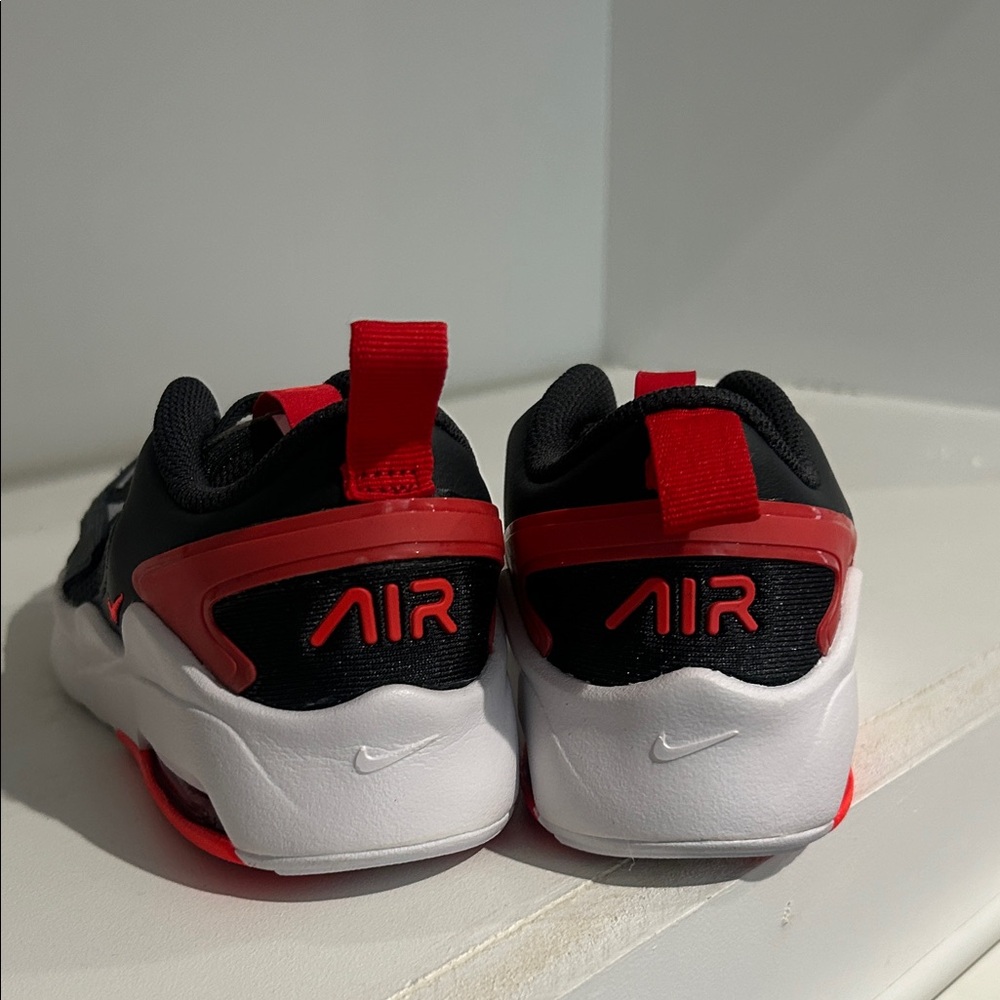 New, Nike Kids 12c Air Max Little Boy Tennis Shoe Black and Red Athletic Sneaker - Picture 3 of 7